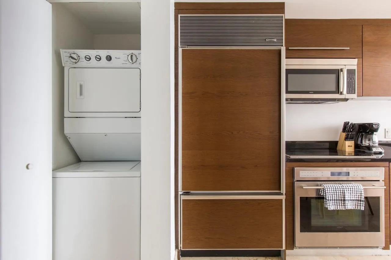 Sonder — Icon Brickell 3*