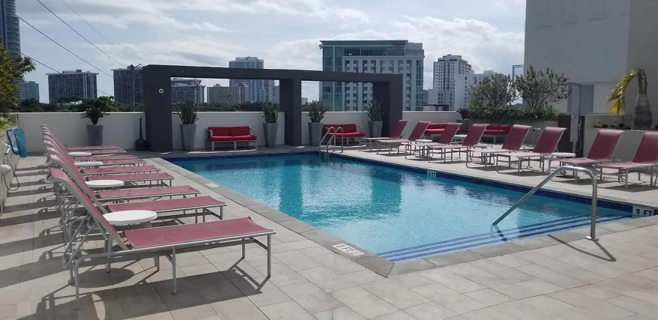 Apartment By Vacation District Miami