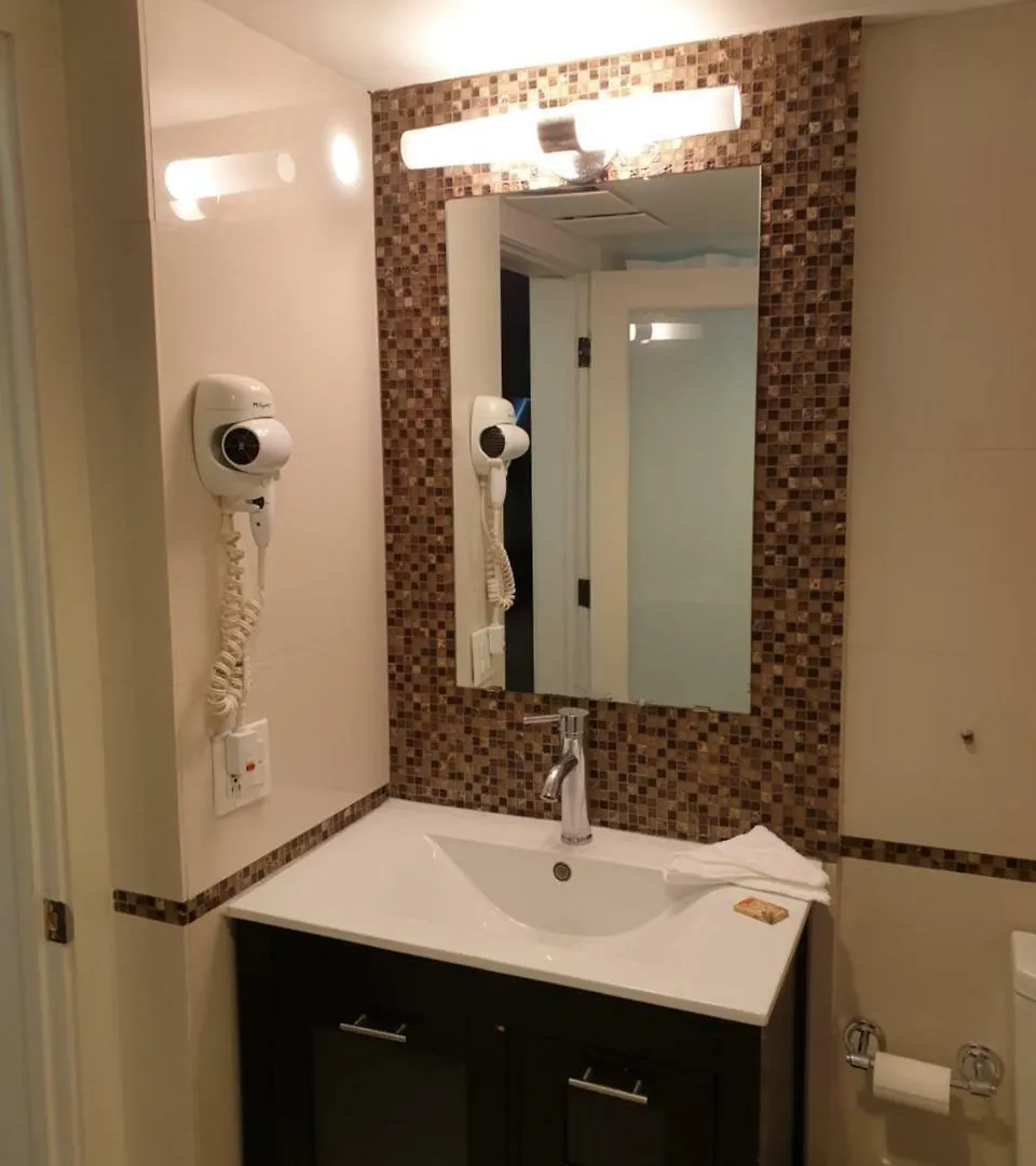 Hotel Chateaubleau 2*