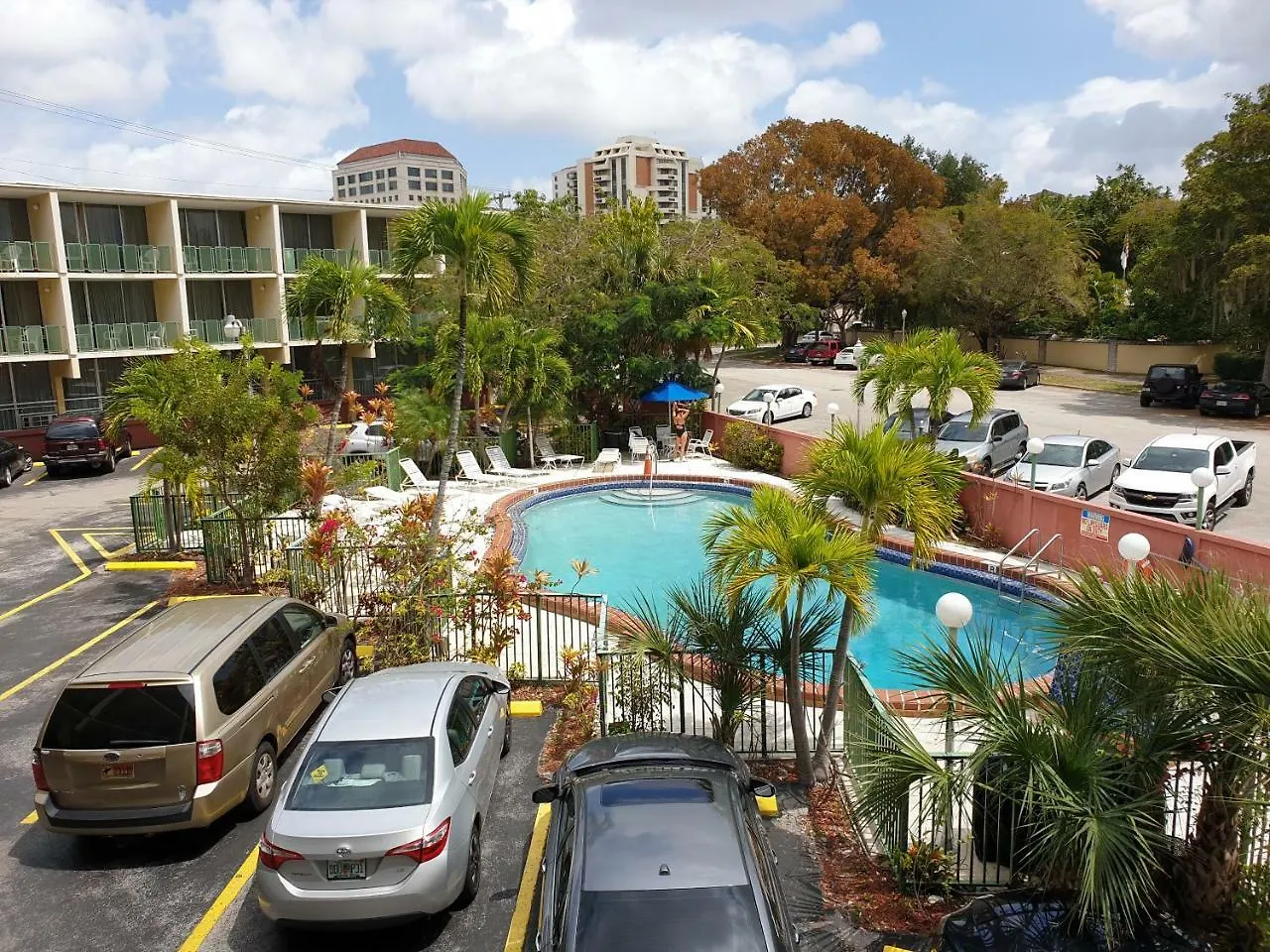 Chateaubleau Hotel Coral Gables
