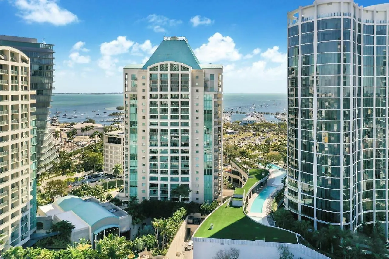 The Ritz-carlton Coconut Grove, מלון 5*