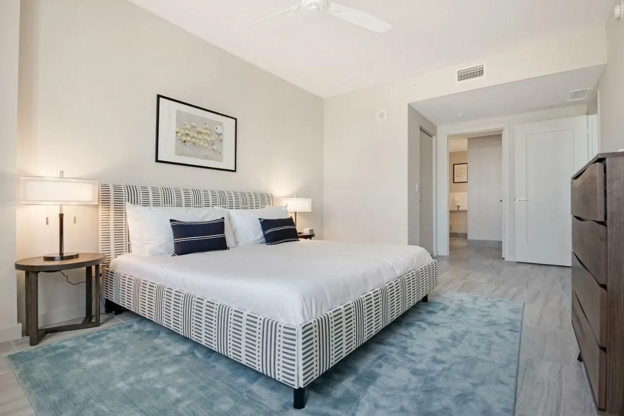 Ξενοδοχείο με διαμερίσματα Mint House Downtown 4*
