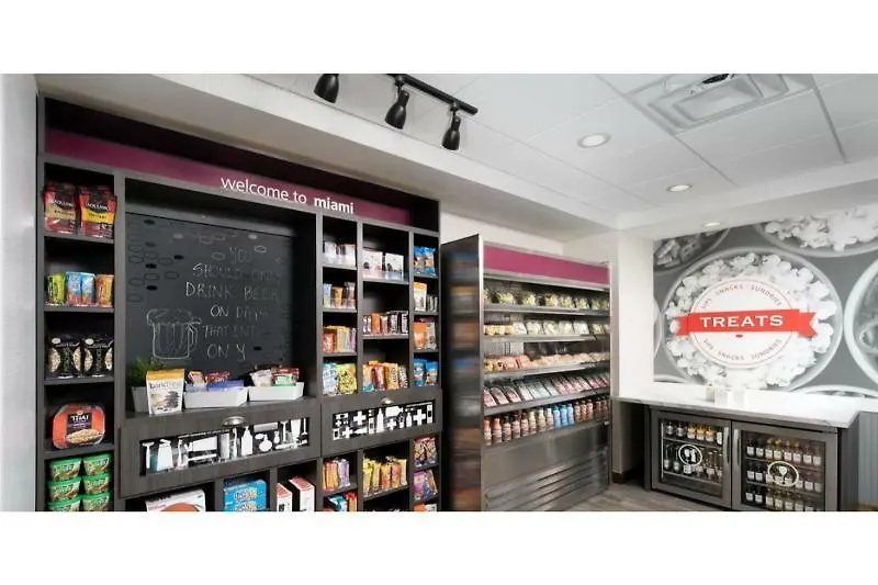 Hampton Airport East Hotel 3*