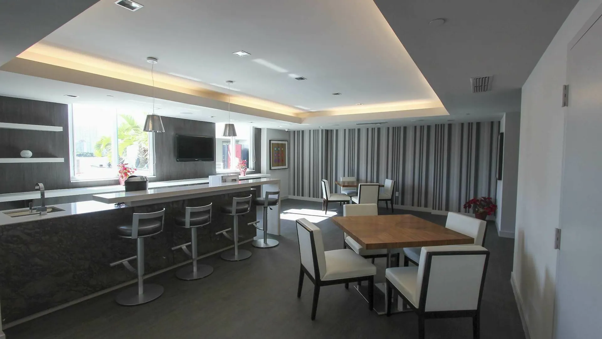 Apartment By Vacation District *