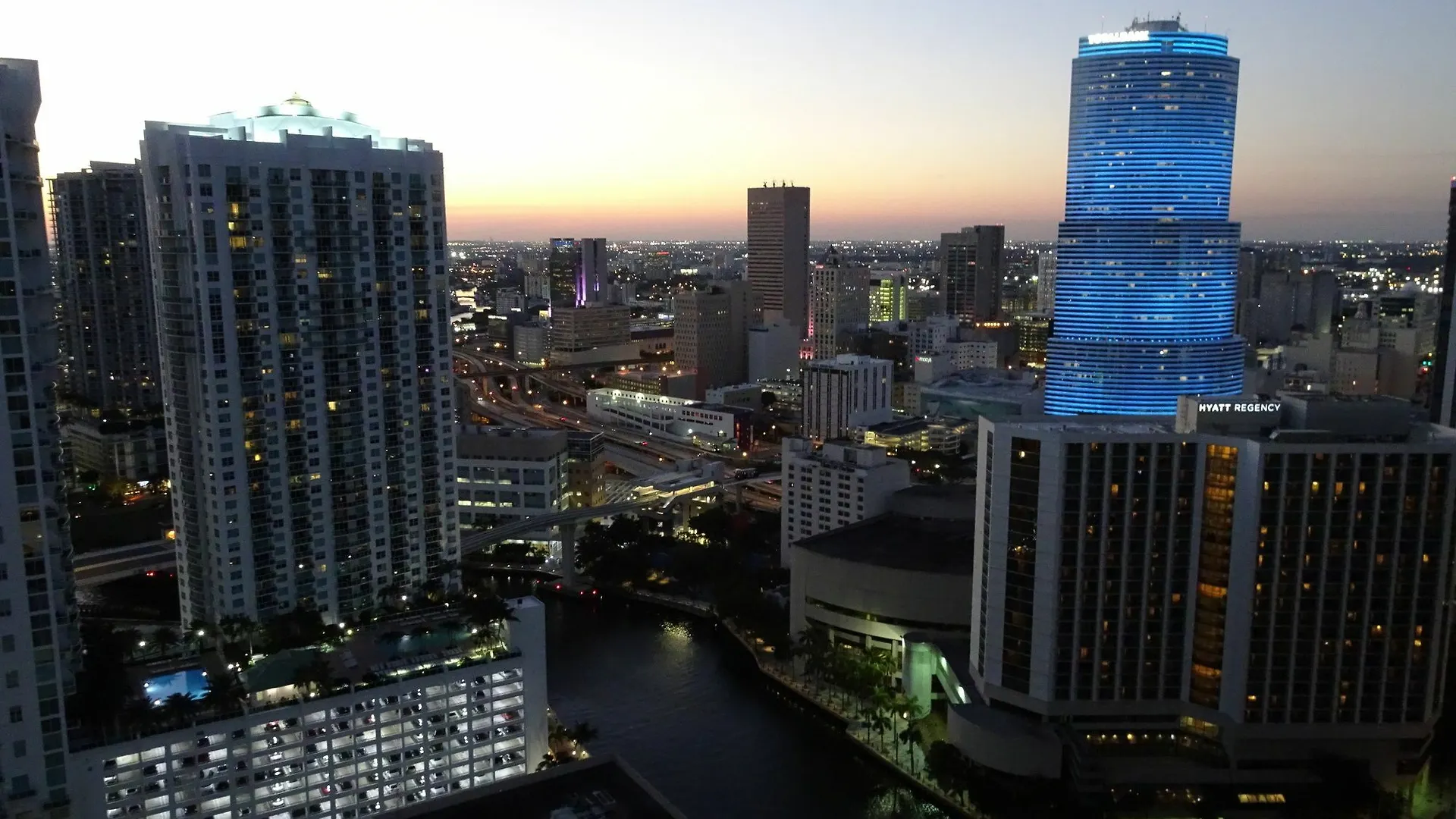 Brickell By 1sthomerent *