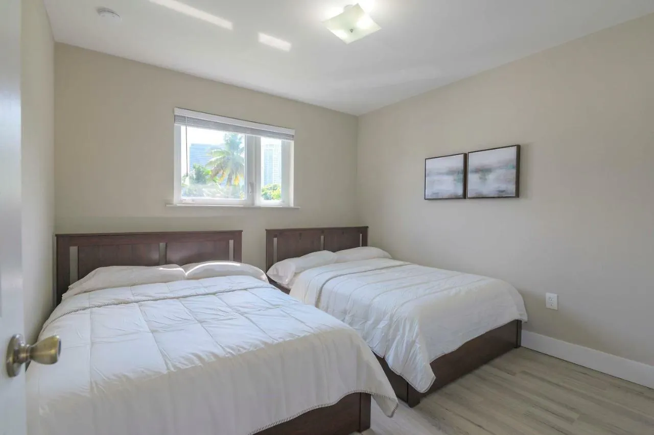 Contemporary 2br In Midtown-wynwood Miami