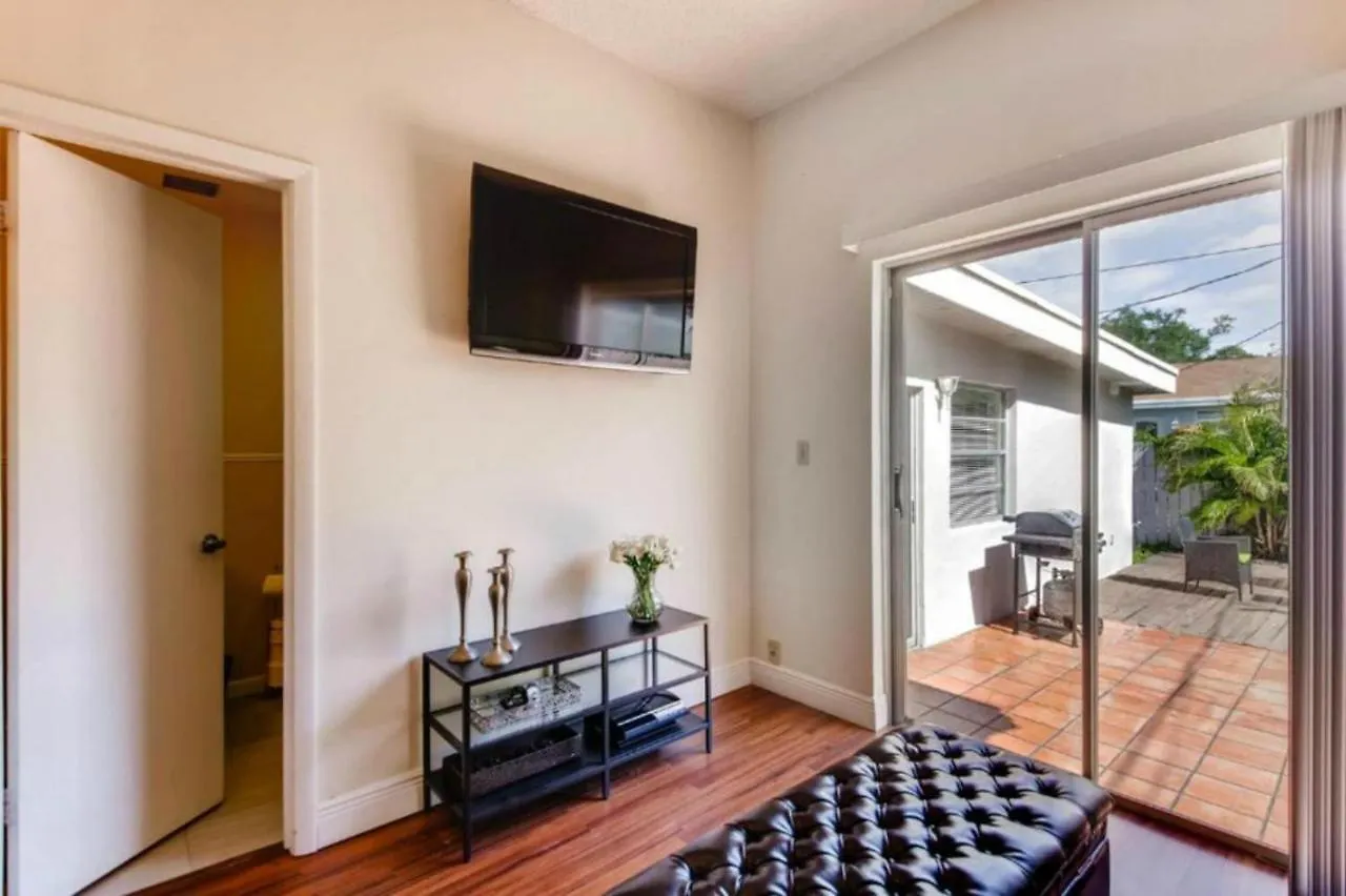 Maison d'hôtes Self Check-in Suites Near Coral Gables *