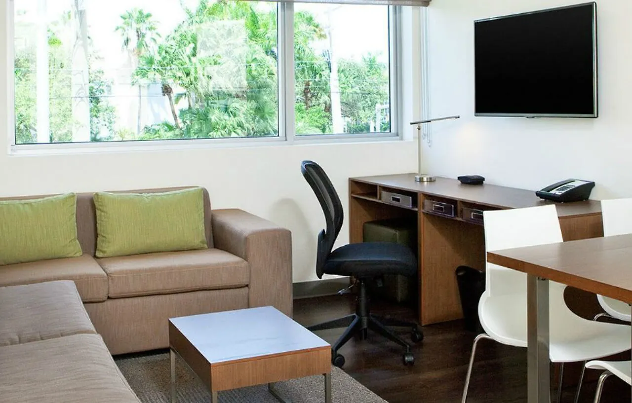 Element Miami Doral