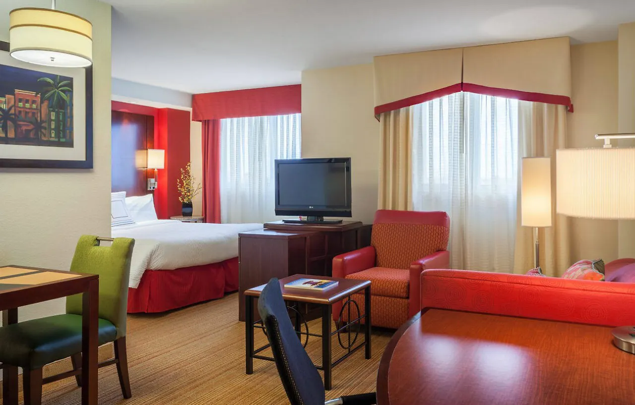 By Marriott Airport Hotel 3*