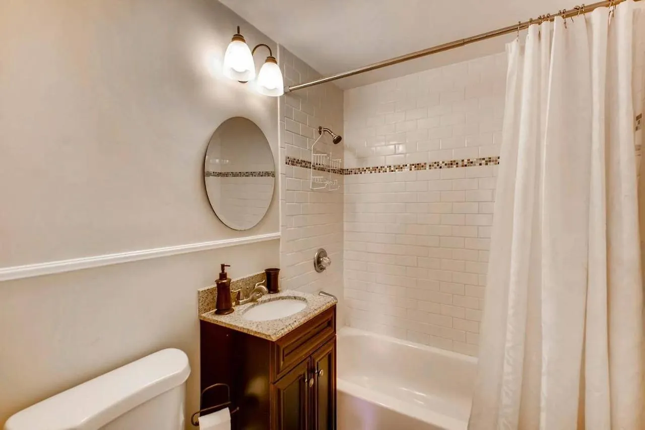 Self Check-in Suites Near Coral Gables