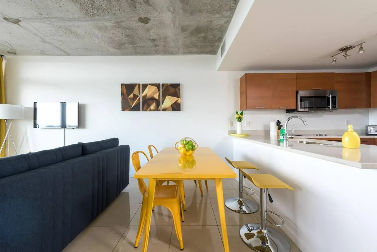 Апартаменты Modern 1 Bedroom Midtown With Free Parking Майами