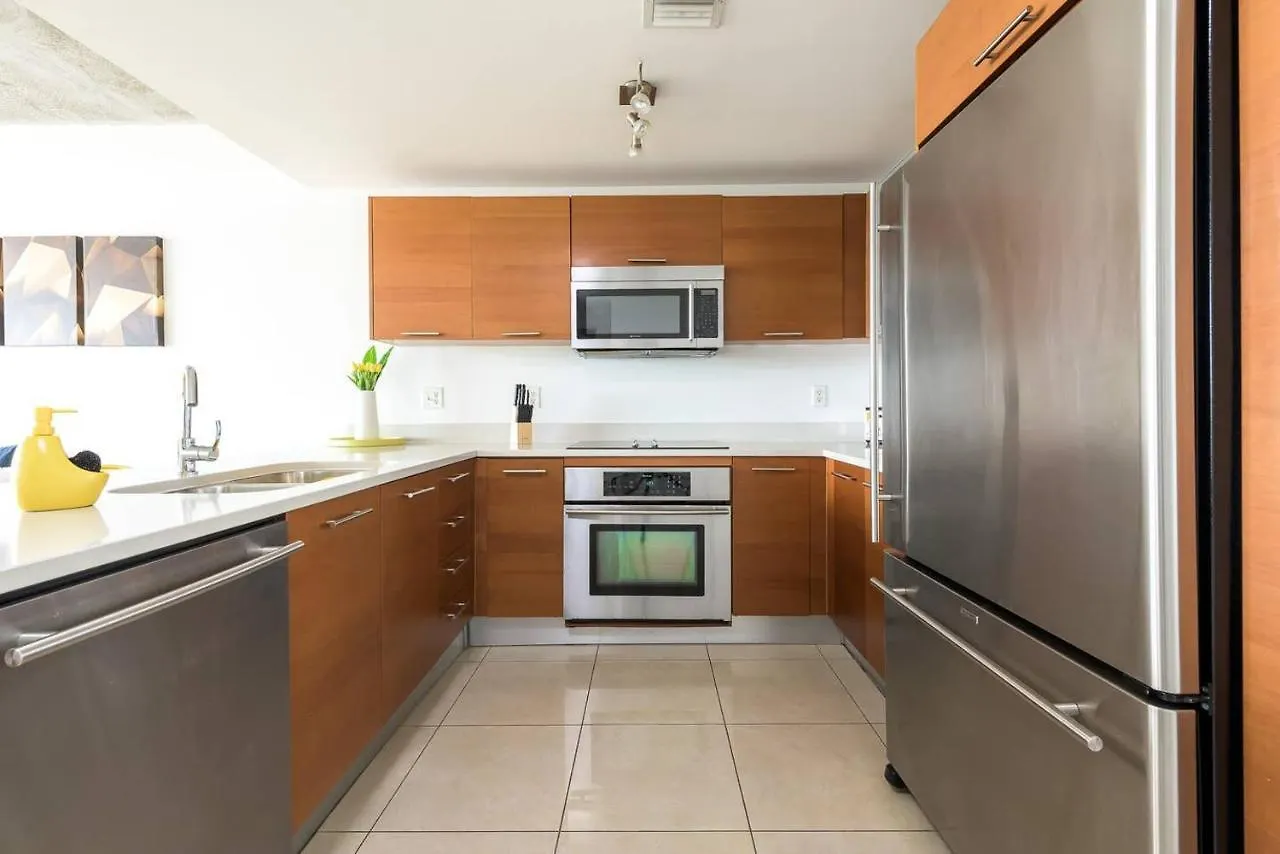 Апартаменты Modern 1 Bedroom Midtown With Free Parking Майами
