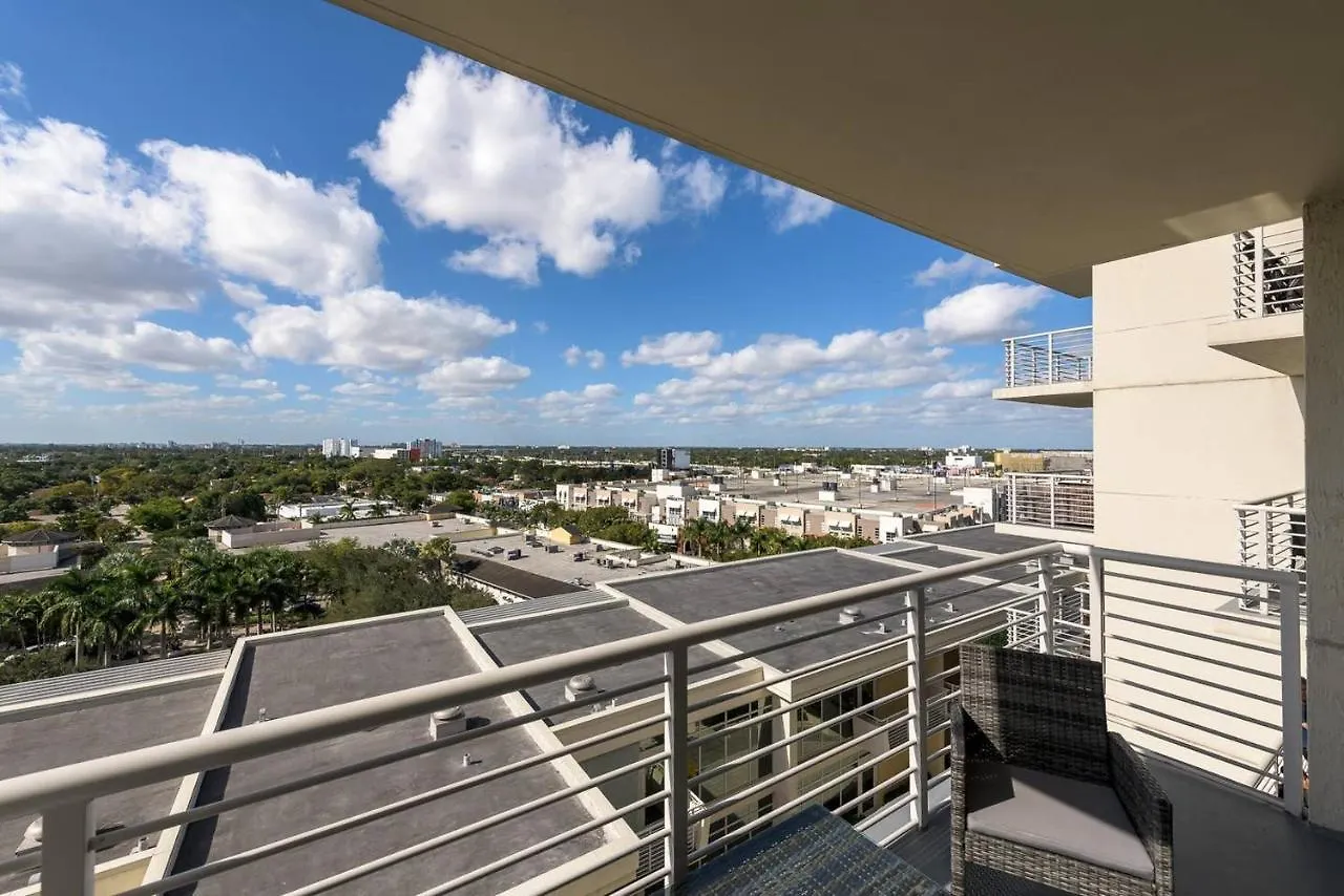 Апартаменты Modern 1 Bedroom Midtown With Free Parking Майами
