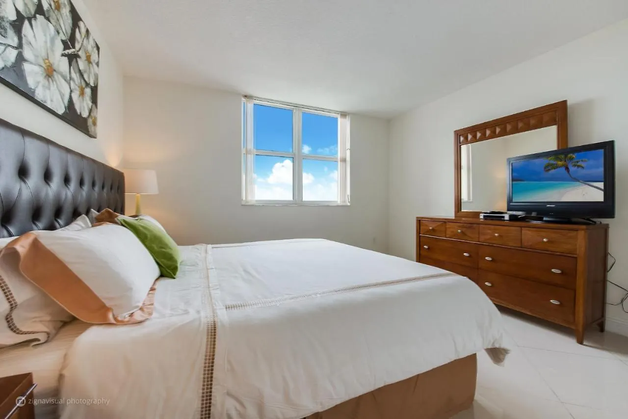 Bluebird In Brickell Apart Otel 4*
