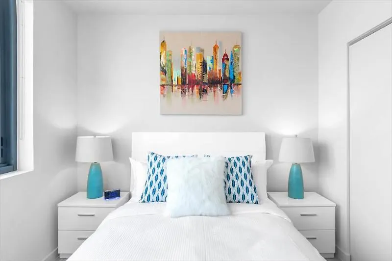 Global Luxury Downtown * Miami