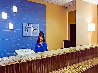 Express & East-miami By Ihg Hotel Kendall