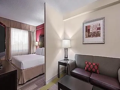 Express & East-miami By Ihg Hotel Kendall