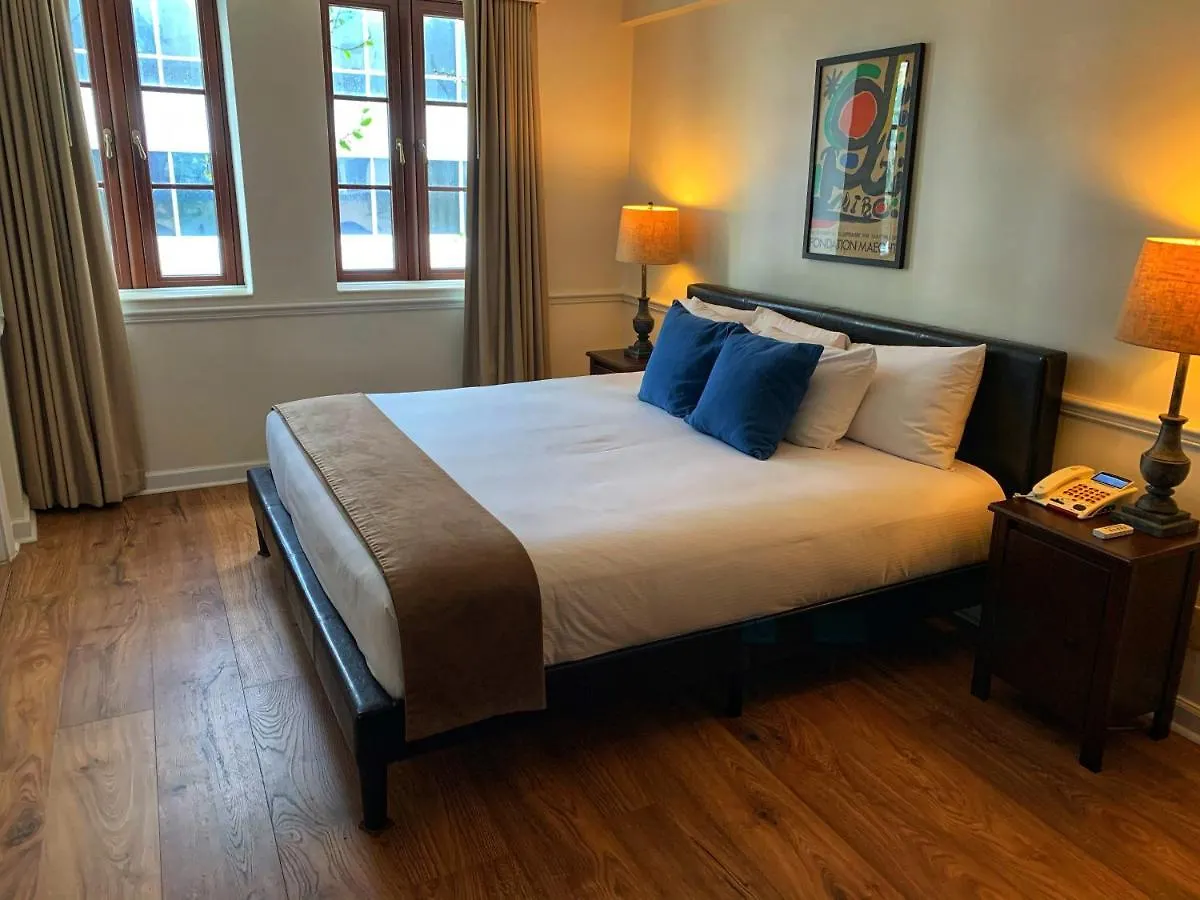 Otel St. Michel 3*