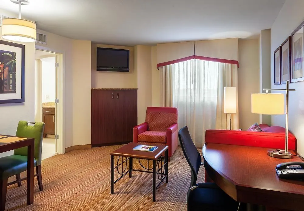 By Marriott Airport 3* Miami