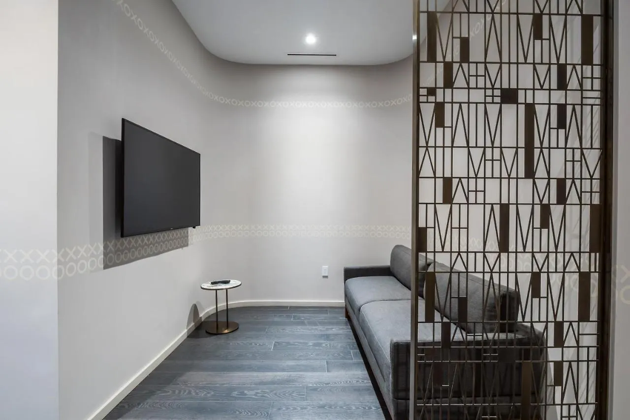 812 Located At Sls Lux Brickell, Managed And Operated By And The Beaches Otel Miami