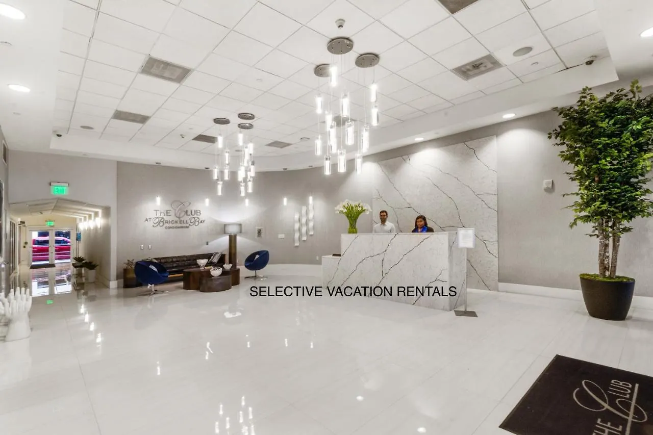 Downtown Brickell Popular 4 Bedrooms Bayview *