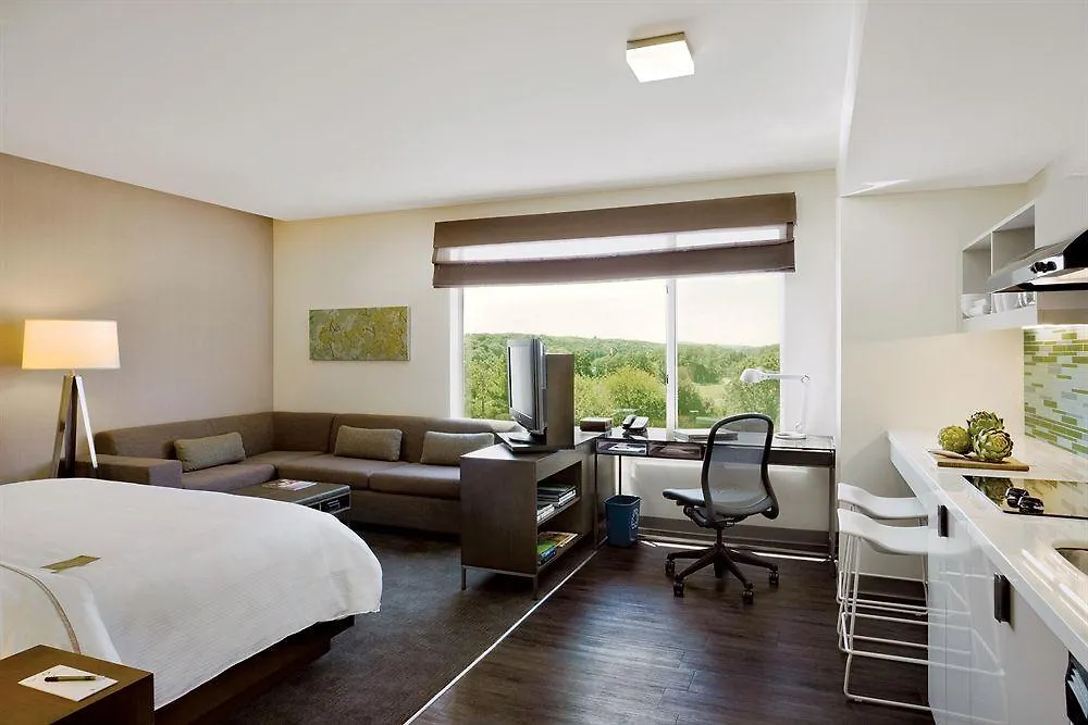 Element International Airport Hotel