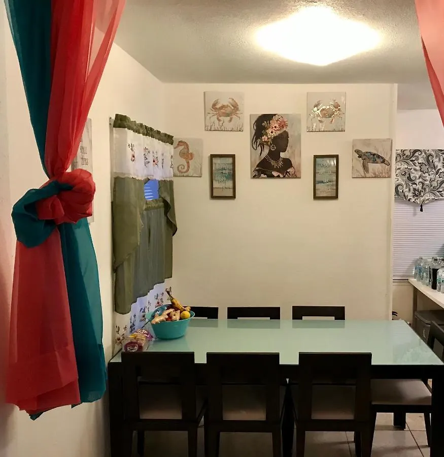 Casa Rosa Women's * Miami