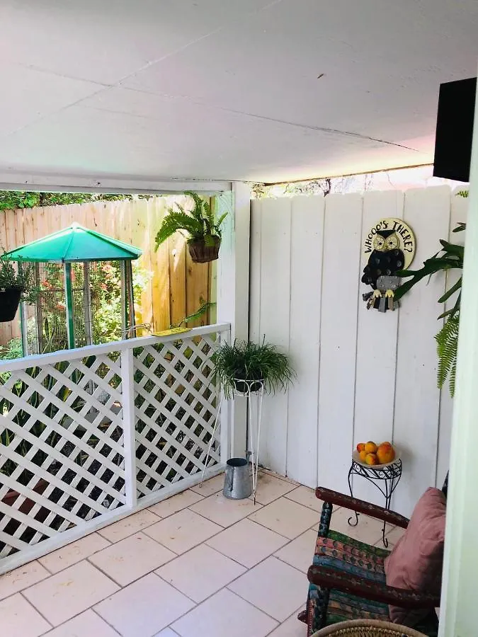 Independent In Little Havana * Miami