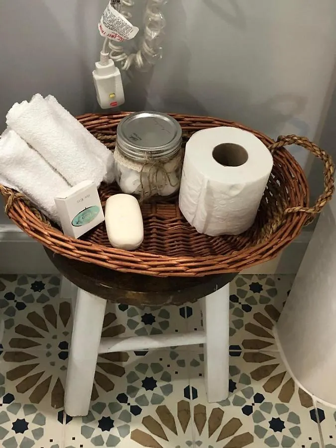 Independent In Little Havana Apartment
