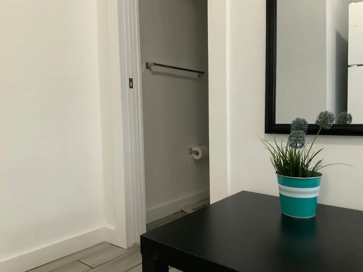 Adorable Private In The Heart Of Miami! Apartment *