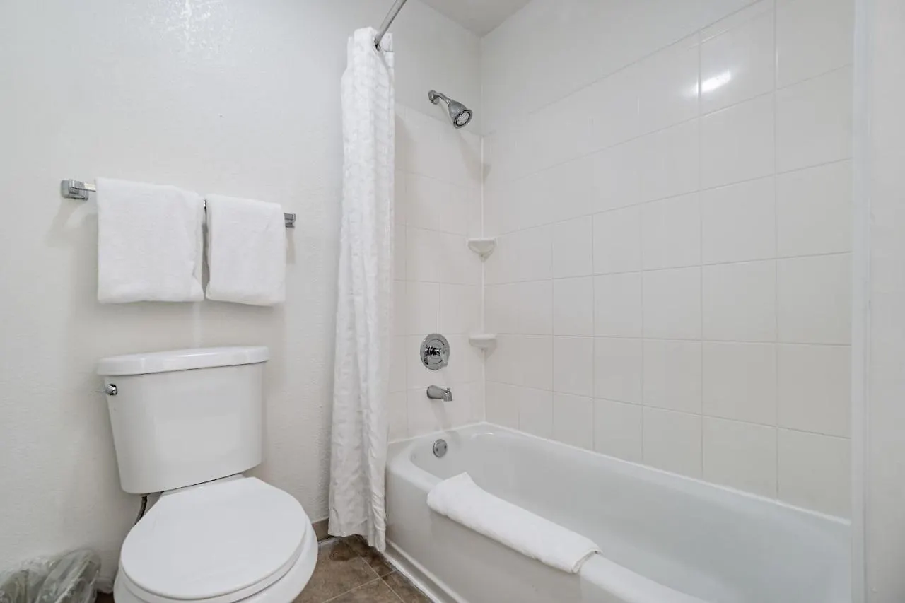 & Miami Airport West Hotel *
