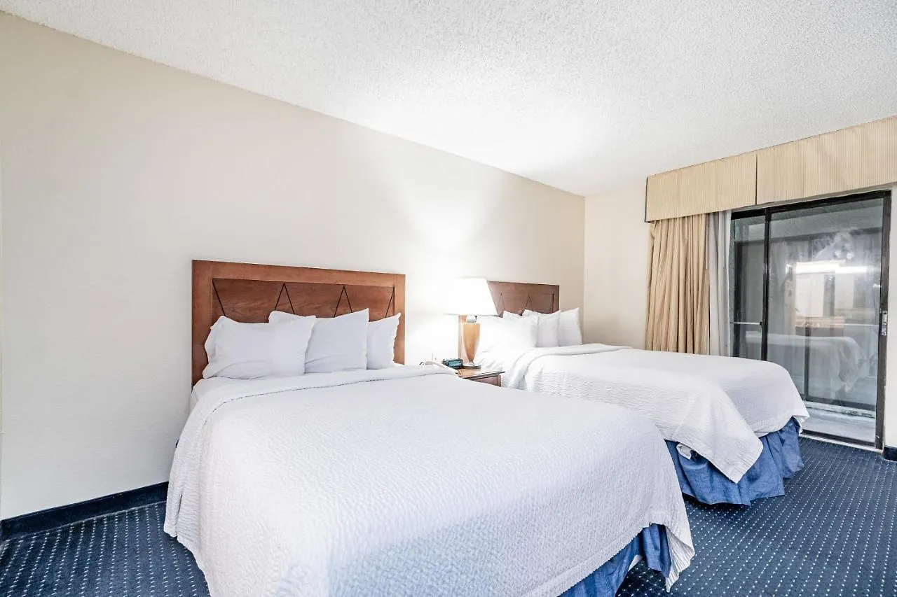 Hotel & Miami Airport West *