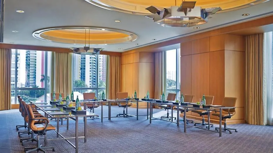 Hotell Four Seasons 5*
