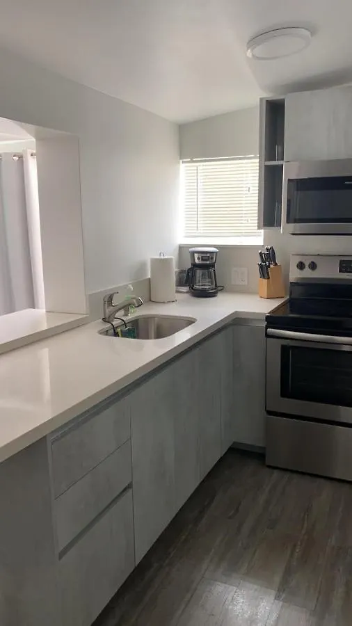 Apartment Cottages Near Fiu