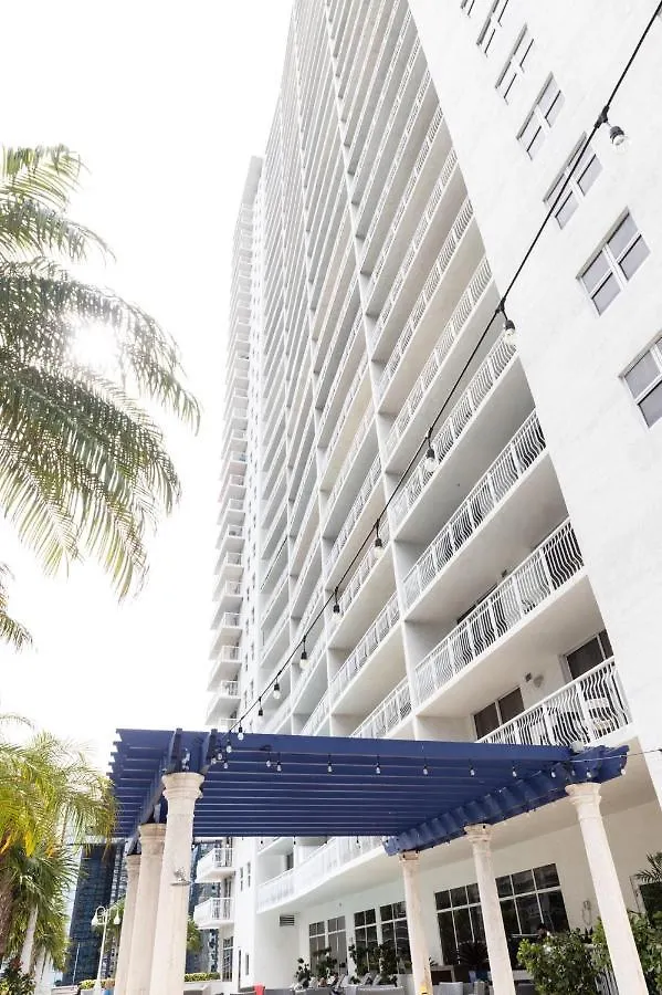 High Rise Brickell Modern