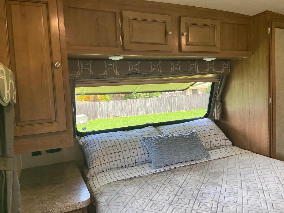 Camping Cozy Camper - Free Parking Miami