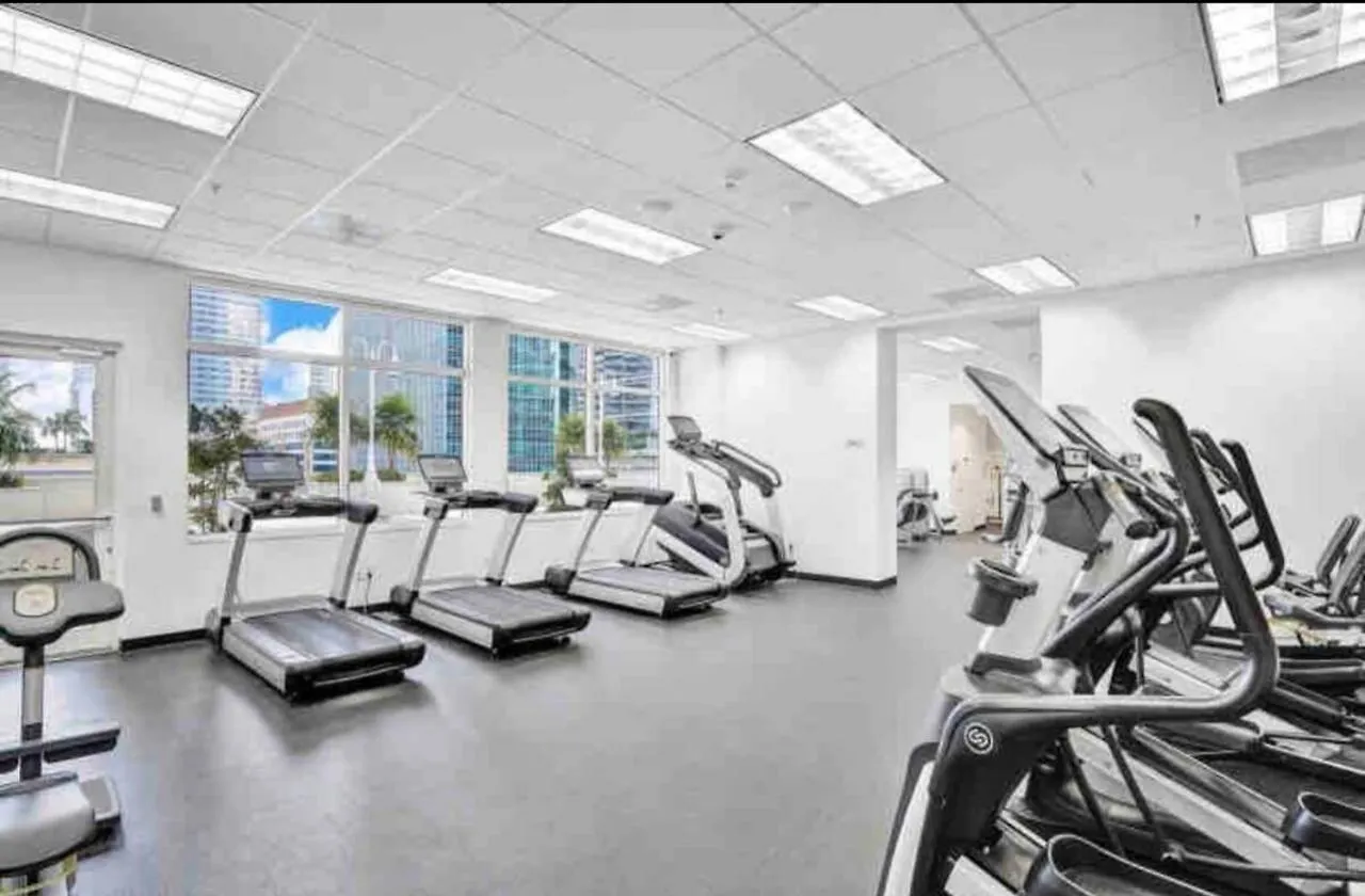 Ξενοδοχείο με διαμερίσματα Luxurious 1br High Rise Brickell-free Parking Μαϊάμι