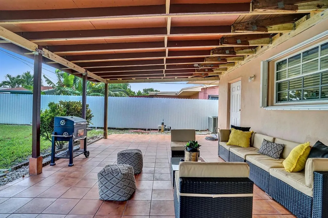 Willa Luxury Rattan Getaway *