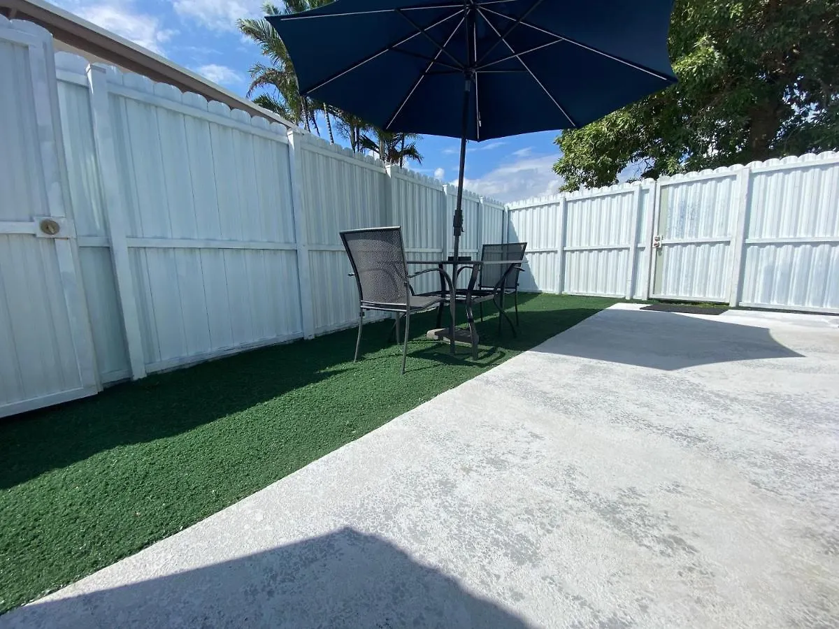 Cottages Near Fiu Apartment *