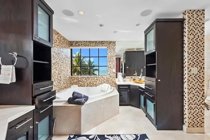 Toscana - Luxury With Pool Miami