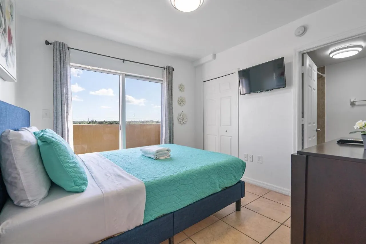 Apartment Airport Getaway Miami
