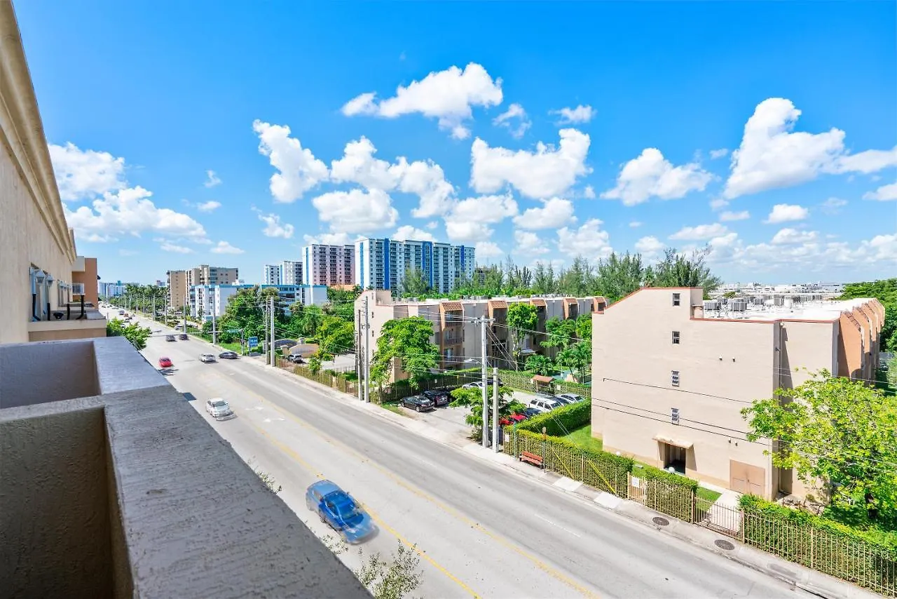 Airport Getaway Apartment Miami