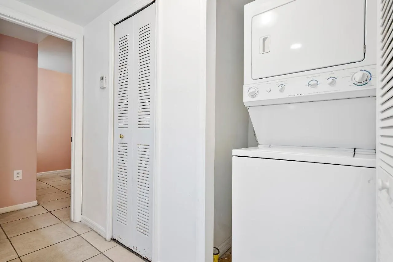 Airport Getaway Apartment