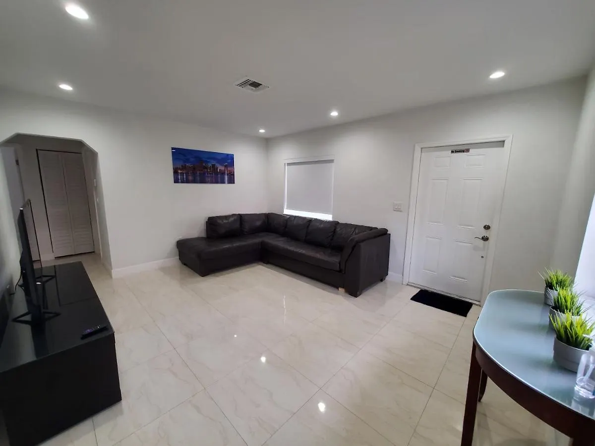 Miami-airport Oasis Vip House Holiday home