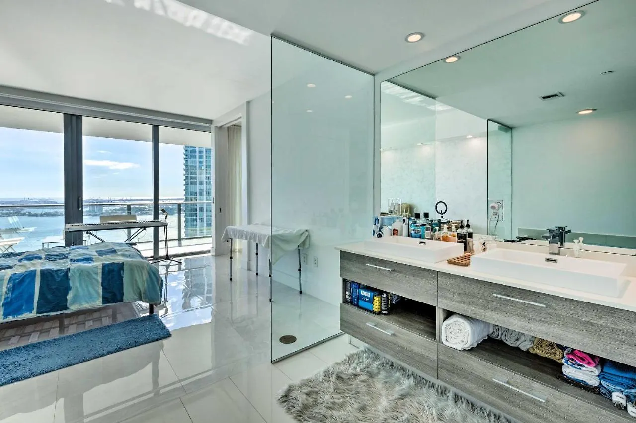 Luxe With Community Pool And Hot Tub! Apartment *