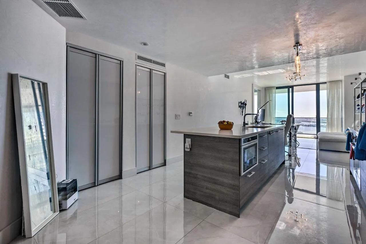 Apartment Luxe With Community Pool And Hot Tub! Miami