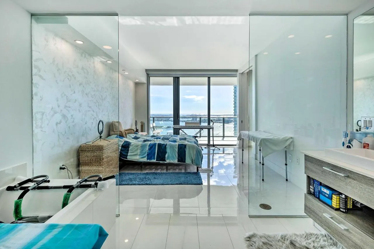 Luxe With Community Pool And Hot Tub! Apartment