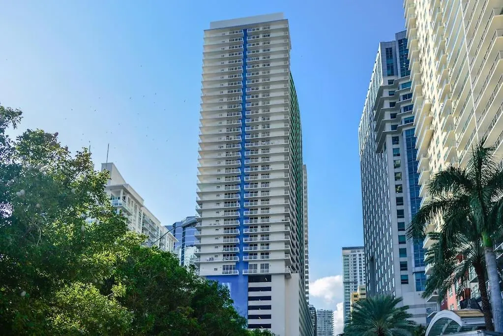 Luxury 2 Bedroom At Brickell With Pool