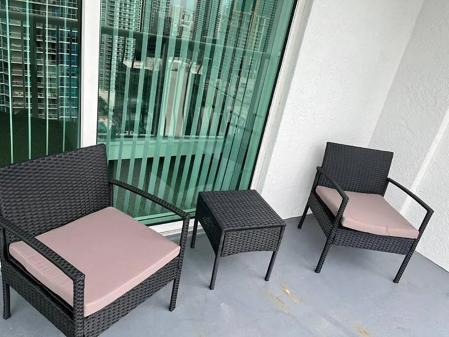 1bd With Free Parking And Amazing View