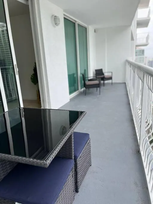 1bd With Free Parking And Amazing View